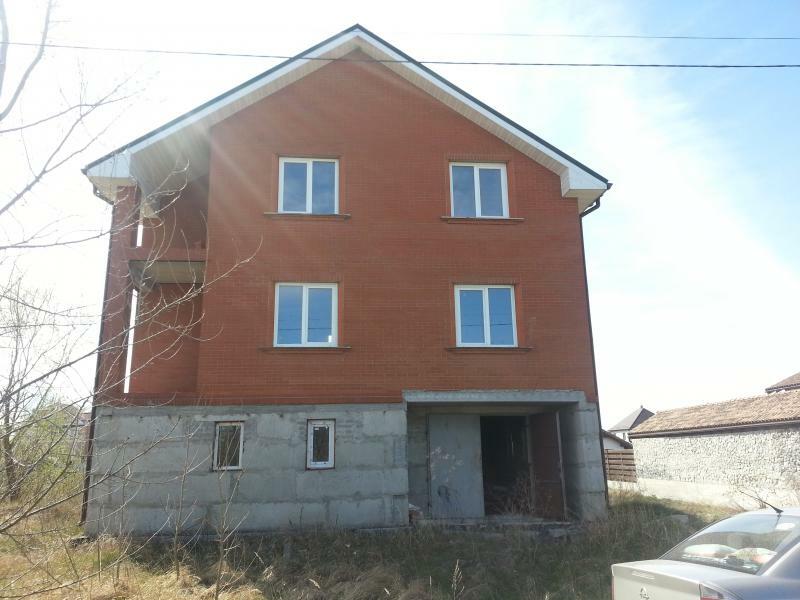 Киевская обл., Броварской район, с. Зазимье, Довженко ул., 9