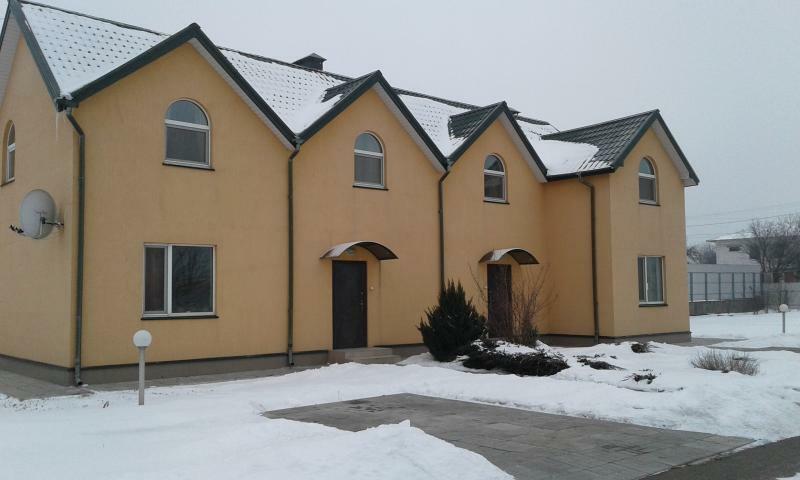 Киевская обл., Васильковский район, пгт Глеваха, Боженко ул., 3