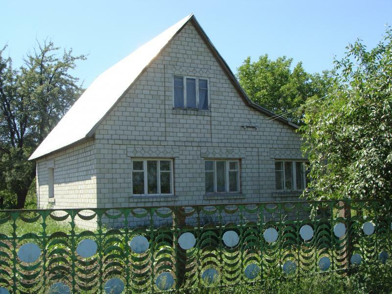 Київська обл., Фастівський район, м. Фастів, Лермонтова вул., 11