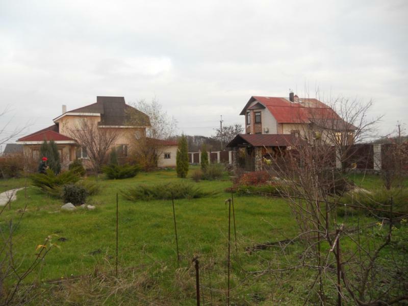 Київська обл., Кагарлицький район, м. Ржищів, Полевая вул., 36