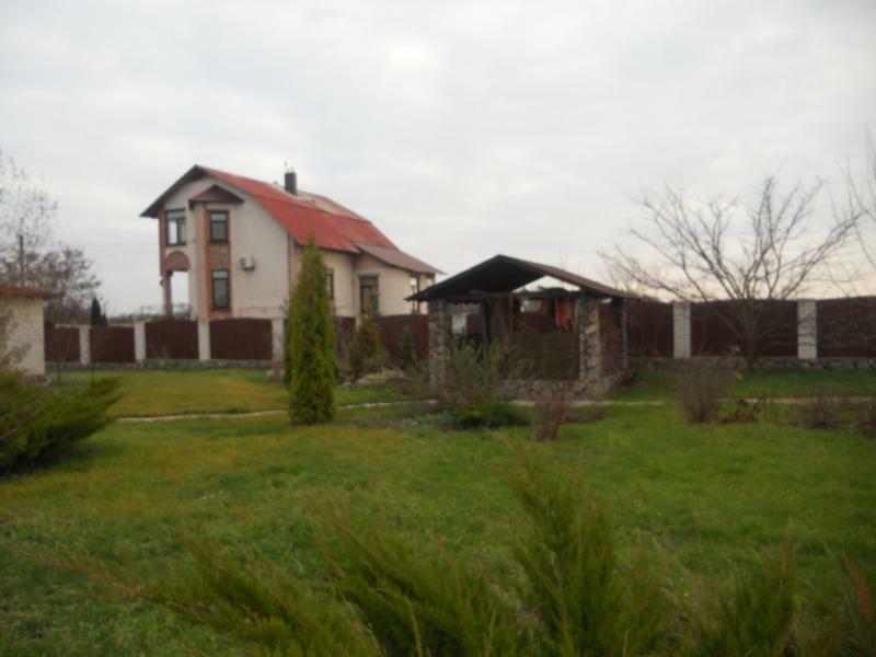 Київська обл., Кагарлицький район, м. Ржищів, Полевая вул., 36