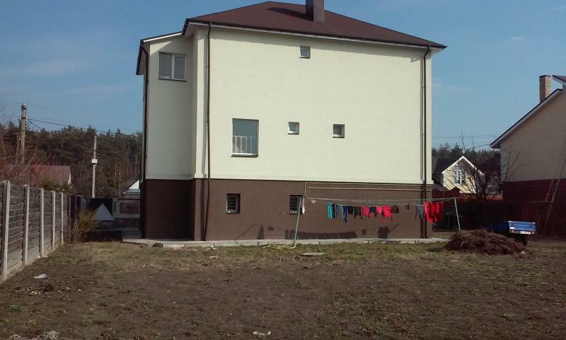 Киевская обл., Васильковский район, г. Васильков, Сосновая ул., 3