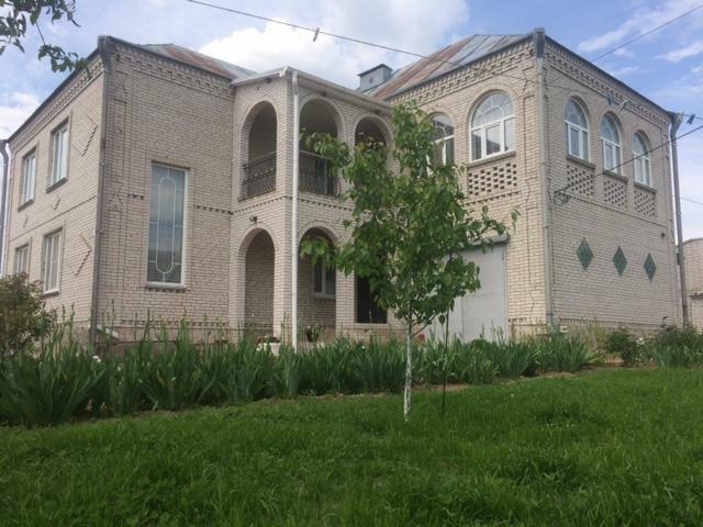 Киевская обл., Вышгородский район, пгт Дымер, Молодежная ул., 9