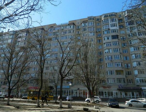 Одеса, Космонавтов вул., 56