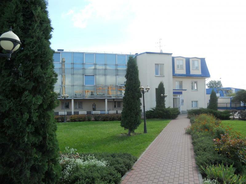 Київ, Лугова (Оболонь) вул., 9