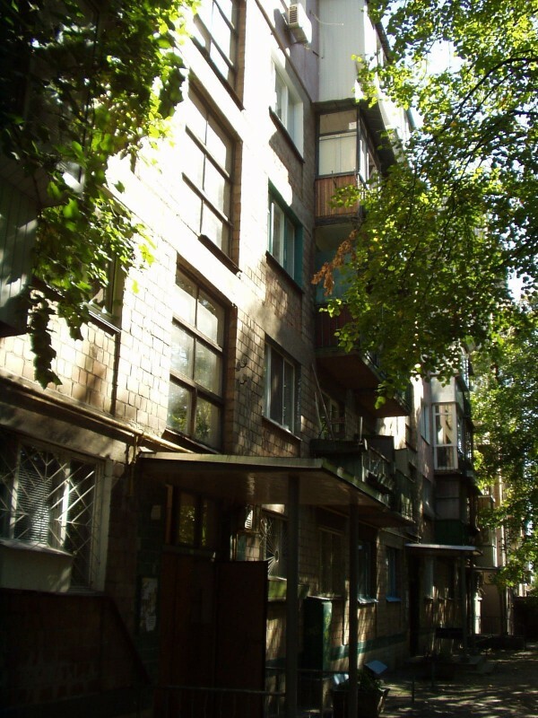 Киев, Лейпцигская ул., 12