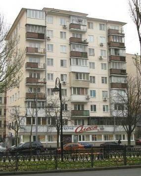 1-комнатная квартира посуточно 43 м², Леси Украинки бул., 15А