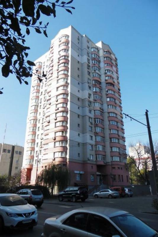 Продажа 3-комнатной квартиры 138 м², Николая Голего ул., 6