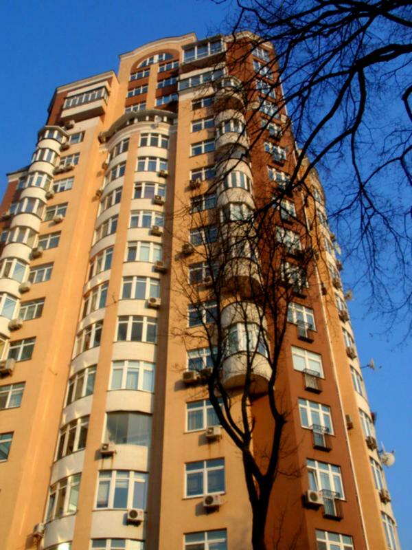Киев, Кудрявский спуск, 3Б