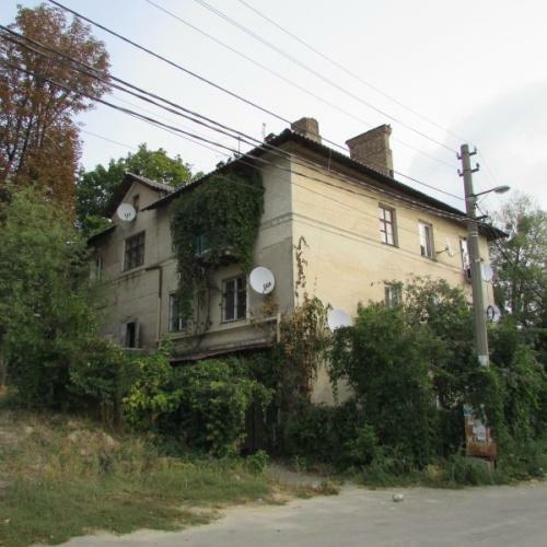 Киев, Лисичанская ул., 35