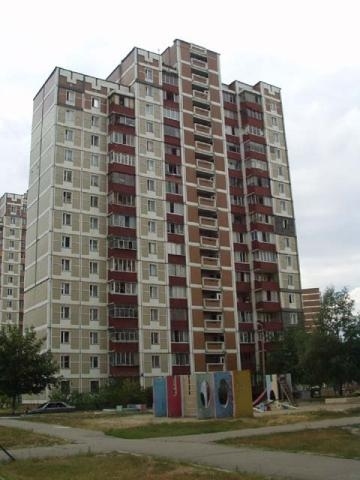 Київ, Леоніда Бикова бул., 10