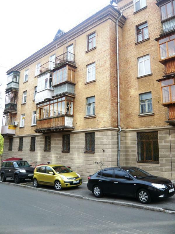 Киев, Лермонтовская ул., 4