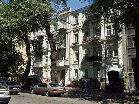 Киев, Леонтовича ул., 7