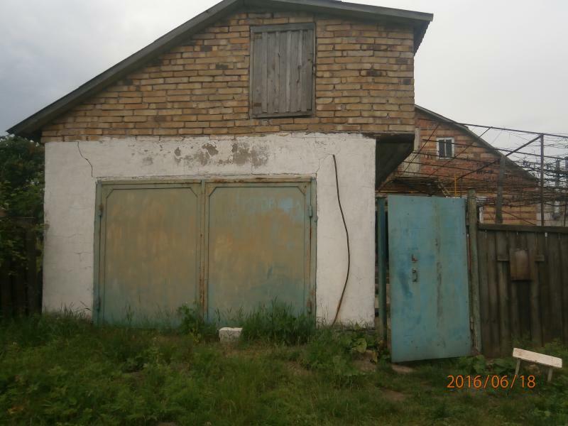 Киевская обл., Бородянский район, пгт Бабинцы, 1 Мая ул., 8