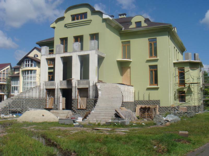 Киевская обл., Бориспольский район, с. Вишенки, Ежевичная ул., 9