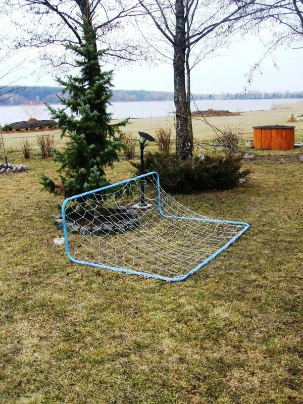 Київська обл., Києво-Святошинський район, с. Забір`я, Сосновая вул., 12