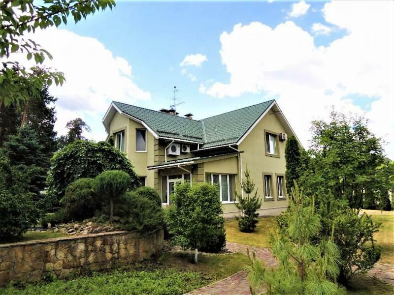 Киевская обл., Обуховский район, пгт Козин, Киевская ул., 15