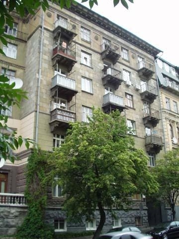 Киев, Круглоуниверситетская ул., 13