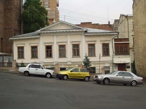 Киев, Крутой спуск, 4