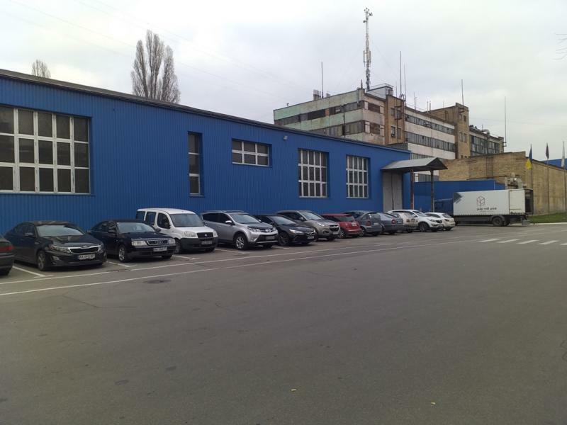 Киев, Красноткацкая ул., 61