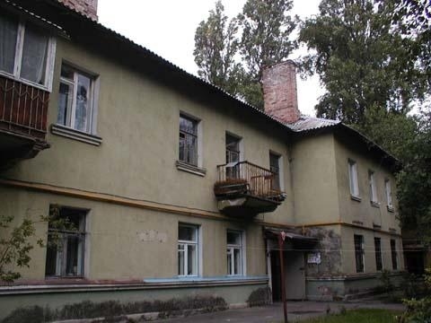 Київ, Кременецький пров., 3