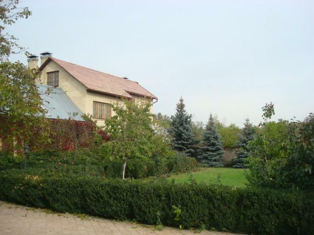 Киевская обл., Бориспольский район, с. Вишенки, Героев Космоса ул., 28