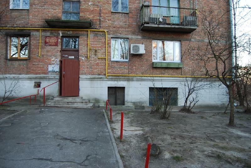 Киев, Остапа Вишни ул., 3