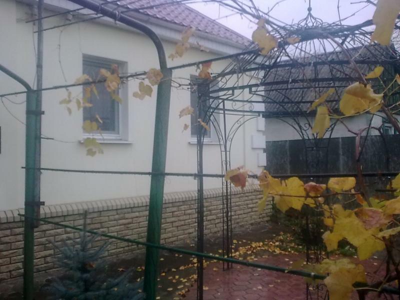 Луганская обл., Антрацитовский район, пгт Ивановка, Кирова ул., 4
