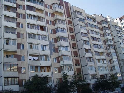 Київ, Полярна вул., 6