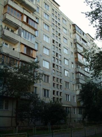 Київ, Полярна вул., 7