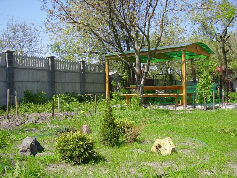 Киевская обл., Броварской район, с. Леточки, Красноармейская ул., 6А