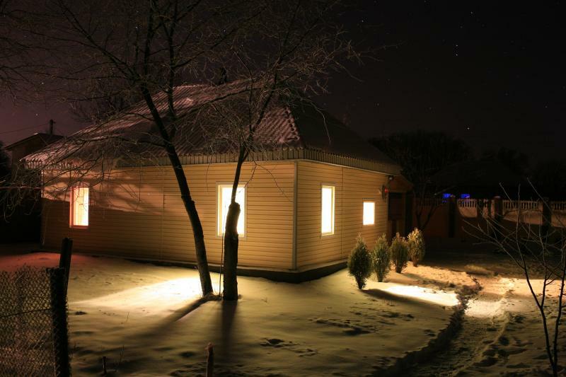 Киевская обл., Броварской район, с. Леточки, Красноармейская ул., 6А