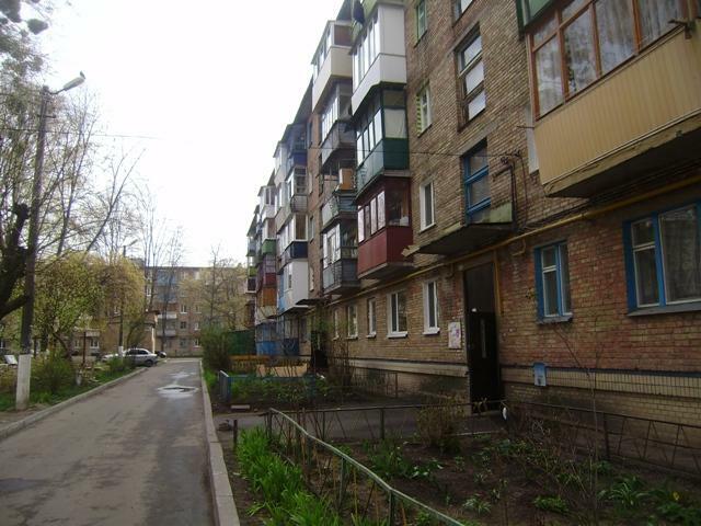 Киевская обл., Киево-Святошинский район, г. Вишневое, Первомайская ул., 20