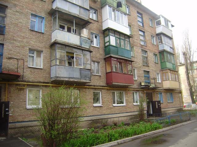 Киевская обл., Киево-Святошинский район, г. Вишневое, Первомайская ул., 20