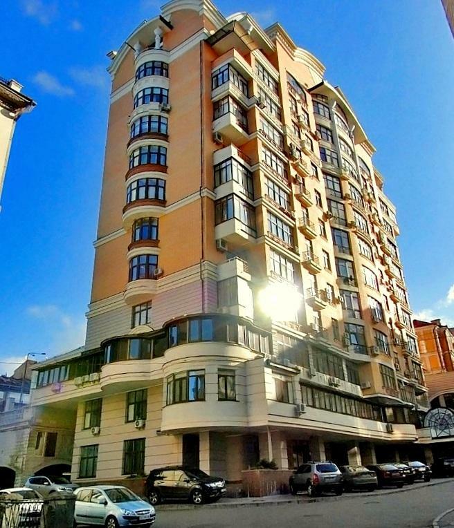 Оренда офісу 240 м², Лютеранська вул., 10А