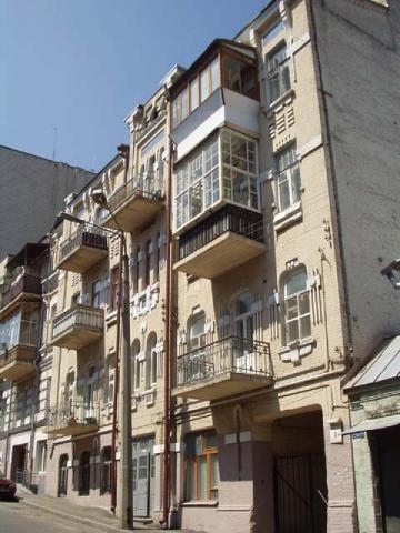 Киев, Малоподвальная ул., 4