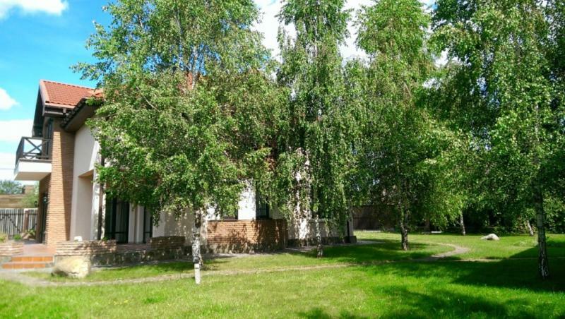 Киевская обл., Обуховский район, пгт Козин, Соловьяненко ул., 321