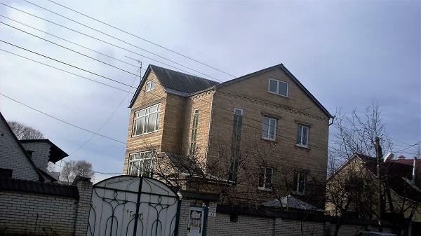 Київська обл., Києво-Святошинський район, с. Софіївська Борщагівка, Зарічна вул., 80