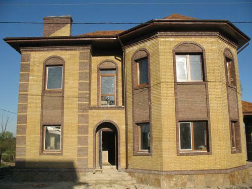 Харьковская обл., Харьковский район, пгт Бабаи, Цветочная ул., 1