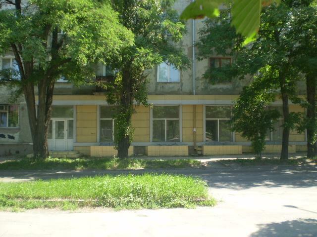 Луганськ, Челюскинцев вул., 10