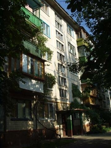 Киев, Петра Запорожца ул., 10