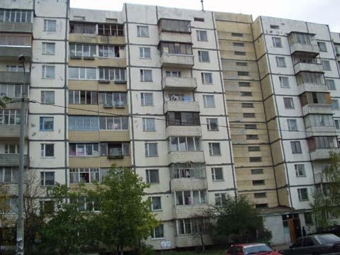 Київ, Приозерна вул., 8Б