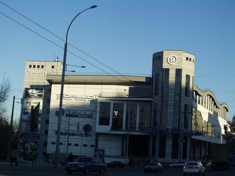 Київ, Митрополита Василя Липковського вул., 1А