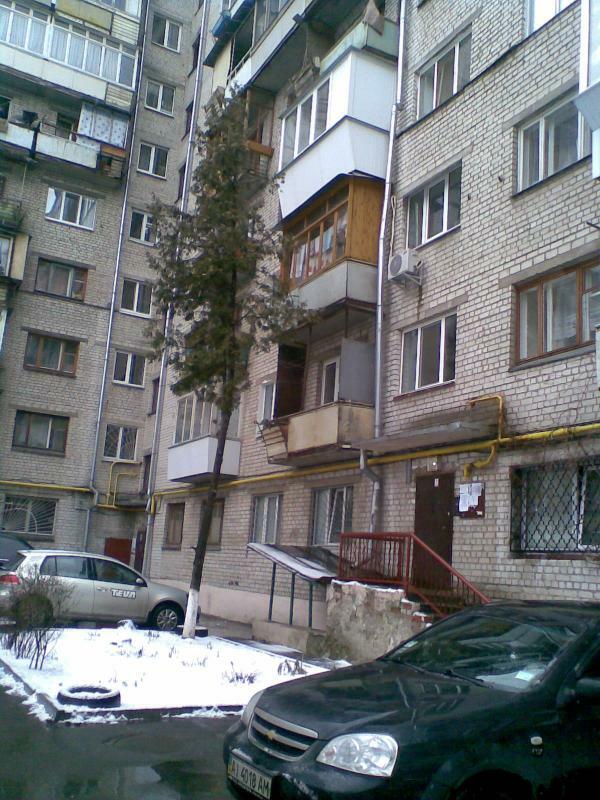 Киев, Гарматная ул., 51А