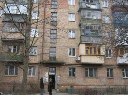 Київ, Ломоносова вул., 7 К1