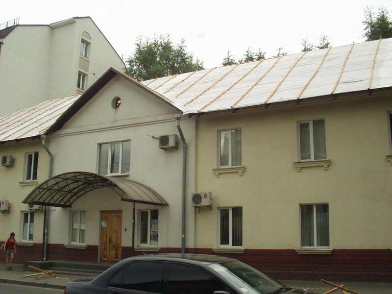 Киев, Вавиловых ул., 8