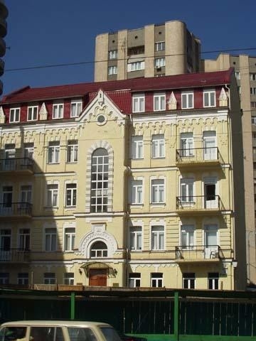 Киев, Дмитриевская ул., 44Б
