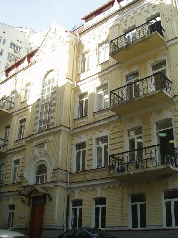 Киев, Дмитриевская ул., 44Б