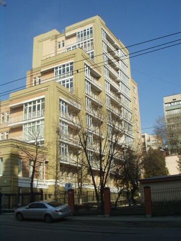 Киев, Дмитриевская ул., 76