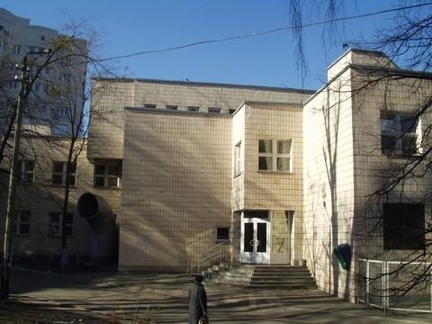Київ, Єреванська вул., 18А